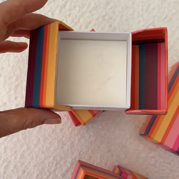 BEAUTIFUL SET OF TEN JEWELRY GIFT BOXES IN DIFFERENT SIZES - Picture 8 of 10